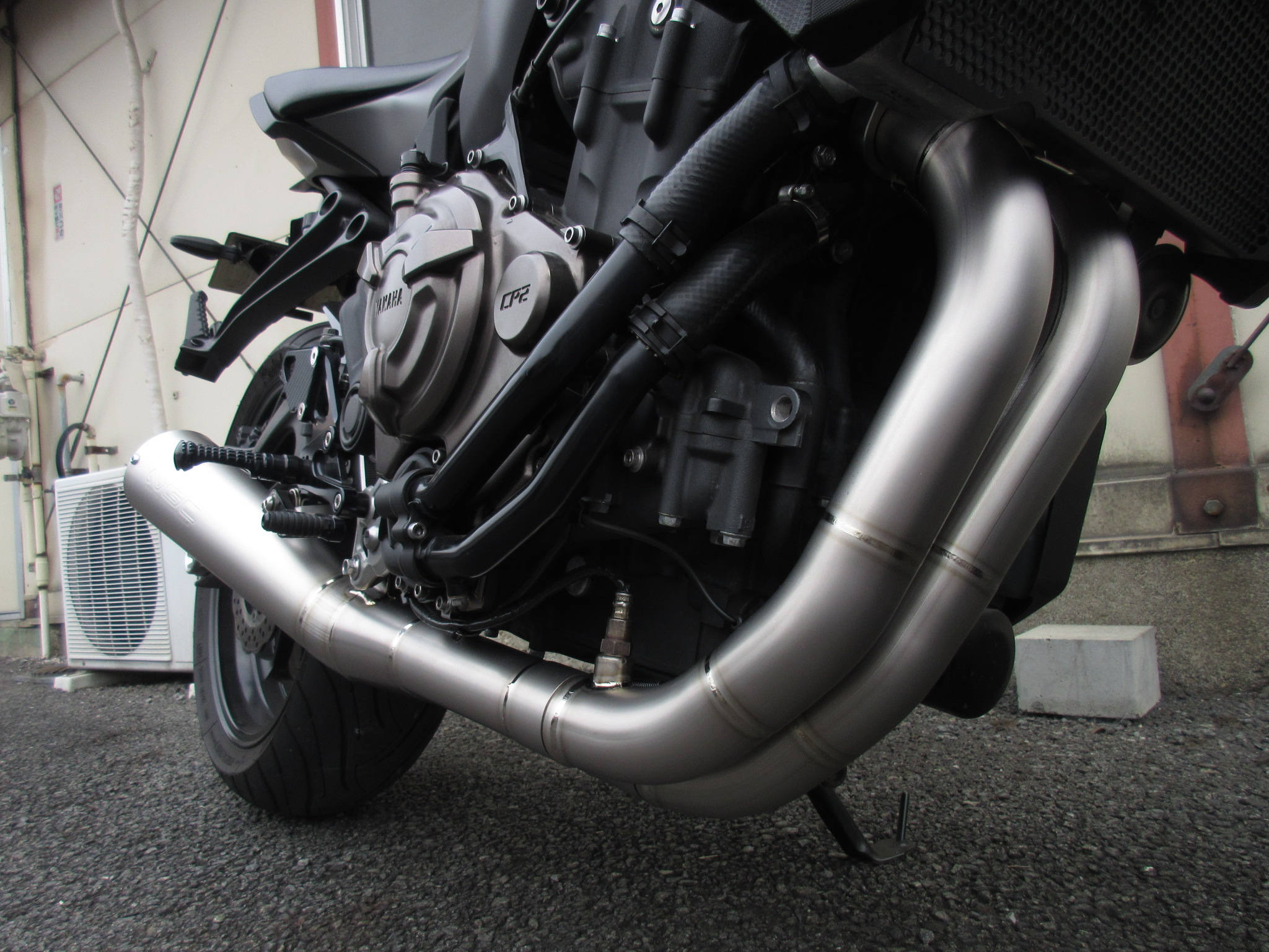 16435円 ブランド品 排気テールパイプ MT07フロントパイプオートバイの排気マフラー修正フロントパイプスリップオンマフラー排気 MT-07 2014 2015 2017 2017-2021 FZ07 車のオートバイの排気